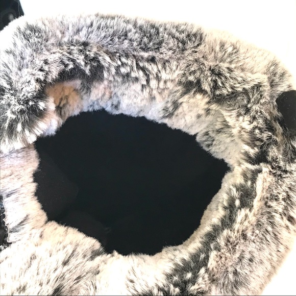 Khombu Black Lace Up Winter Boots (9M) - Picture 9 of 10